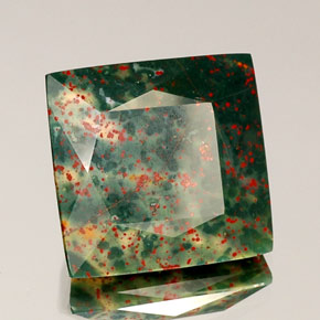 21.53 ct Green Bloodstone Stone, Natural Bloodstone in Square Shape for Sale