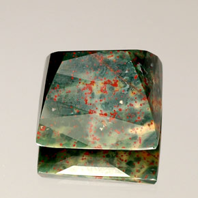 Bloodstone Gemstone in 16.8 x 16.5 mm Size for Sale, Bloodstone Stone in Spotted Green Color