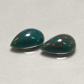 4.45 ct Green Bloodstone Gemstone, Bloodstone Gem in Pear Cabochon Shape for Sale.