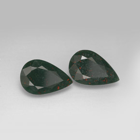 3.45 ct Green Bloodstone Stone, Natural Bloodstone in Pear Facet Shape for Sale