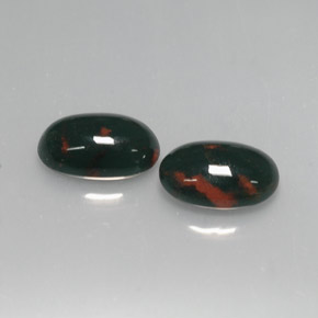 2.64 ct Green Bloodstone Gemstone, Bloodstone Gem in Oval Cabochon Shape for Sale.