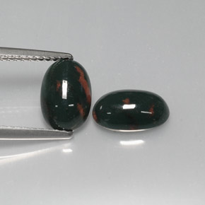 2.64 ct Green Bloodstone Stone, Natural Bloodstone in Oval Cabochon Shape for Sale