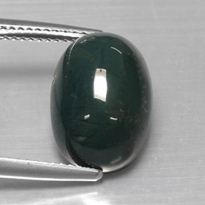 7.81 ct Green Bloodstone Gemstone, Bloodstone Gem in Oval Cabochon Shape for Sale.