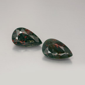 6.70 ct Green Bloodstone Gemstone, Bloodstone Gem in Pear Facet Shape for Sale.