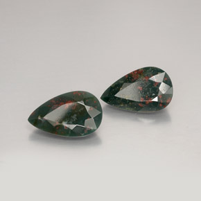 6.70 ct Green Bloodstone Stone, Natural Bloodstone in Pear Facet Shape for Sale