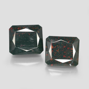 34.36 ct Green Bloodstone Gemstone, Bloodstone Gem in Octagon / Scissor Cut Shape for Sale.