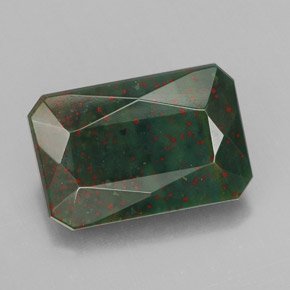 5.52 ct Green Bloodstone Gemstone, Bloodstone Gem in Octagon / Scissor Cut Shape for Sale.