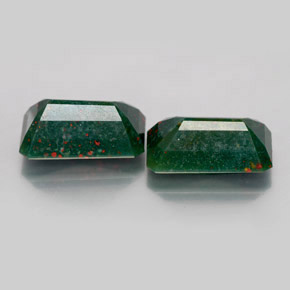 Bloodstone Gemstone in 11.9 x 7.5 mm Size for Sale, Bloodstone Stone in Spotted Green Color