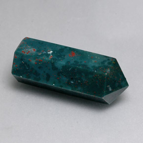 20.34 ct Green Bloodstone Stone, Natural Bloodstone in Pencil Shape for Sale