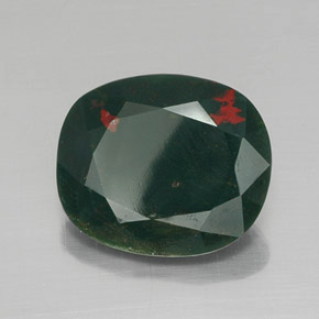 8.85 ct Green Bloodstone Stone, Natural Bloodstone in Oval Facet Shape for Sale