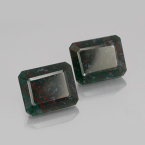 11.34 ct Green Bloodstone Stone, Natural Bloodstone in Octagon Facet Shape for Sale
