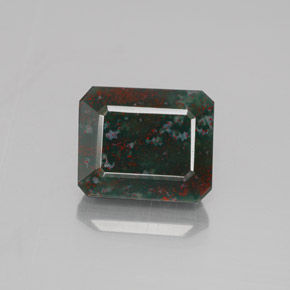 5.06 ct Green Bloodstone Gemstone, Bloodstone Gem in Octagon Facet Shape for Sale.