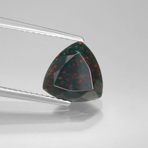 1.90 ct Green Bloodstone Stone, Natural Bloodstone in Trillion Facet Shape for Sale