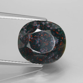 6.30 ct Green Bloodstone Stone, Natural Bloodstone in Oval Facet Shape for Sale