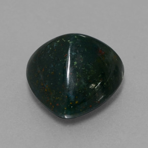 7.14 ct Green Bloodstone Stone, Natural Bloodstone in Trillion Cabochon Shape for Sale