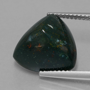 7.65 ct Green Bloodstone Gemstone, Bloodstone Gem in Trillion Cabochon Shape for Sale.