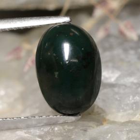 3.9ct Oval Cabochon Spotted Green Bloodstone for sale thumb image of 3.9ct Oval Cabochon Spotted Green Bloodstone (ID: 478724)