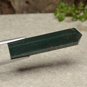 14.11 ct Multicolor Bloodstone Stone, Natural Bloodstone in Pencil Shape for Sale