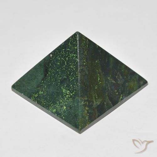 109.05 ct Green Bloodstone Stone, Natural Bloodstone in Pyramid Shape for Sale