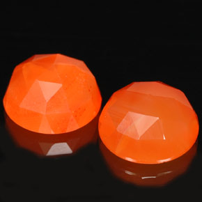 5.27 ct Orange Carnelian Gemstone, Carnelian Gem in Round Facet Shape for Sale.