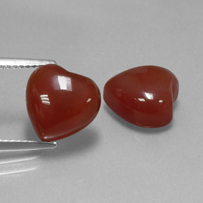 7.71 ct Orange Carnelian Gemstone, Carnelian Gem in Heart Cabochon Shape for Sale.