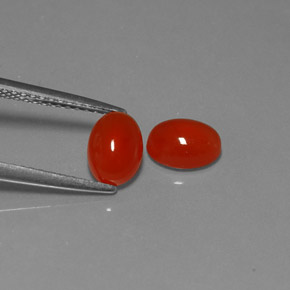 1.62 ct Orange Carnelian Gemstone, Carnelian Gem in Oval Cabochon Shape for Sale.
