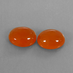 5.11 ct Orange Carnelian Gemstone, Carnelian Gem in Oval Cabochon Shape for Sale.