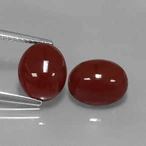 6.59 ct Red Carnelian Gemstone, Carnelian Gem in Oval Cabochon Shape for Sale.