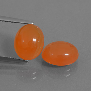 2.7ct Oval Cabochon Orange Carnelian Gem for sale 2.7ct Oval Cabochon Orange Carnelian Gem (ID: 436140)