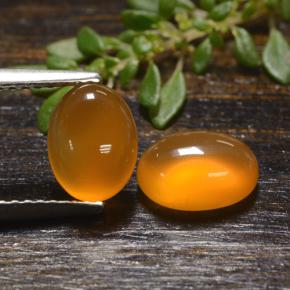 2.65 ctw Orange Carnelian Gemstones, Carnelian Gems in Oval Cabochon Shape for Sale.