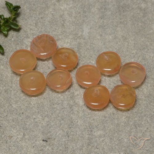 Lotto di 10 pezzi Corniola arancione taglio fantasia dall'India - dimensioni 6,2x6,2 mm, peso totale 6,42 ct / media. 0,64 ct ciascuno, colore: Arancione chiaro, durezza Mohs 6,5 - 7 adatto per gioielli da indossare ogni giorno, Photo A