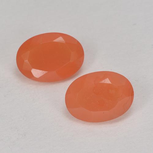 Warm Apricot Orange Carnelian Gem - 0.8ct Oval Facet (ID: 514694)