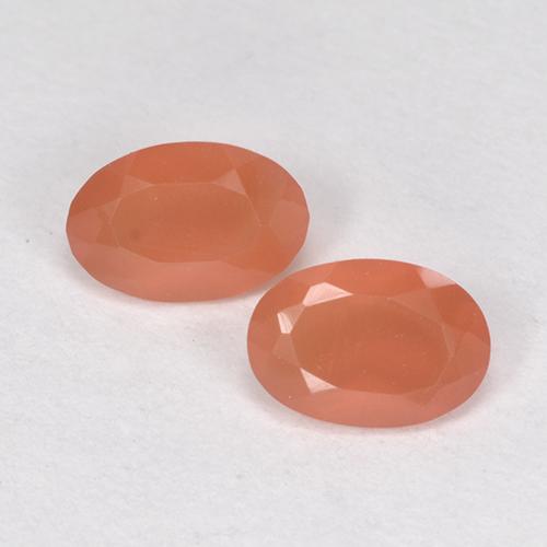 Cantaloupe Orange Carnelian Gem - 0.4ct Oval Facet (ID: 514699)