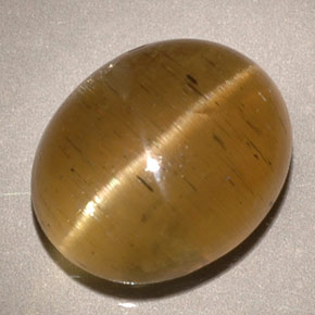 5.96 ct Green Cat's Eye Apatite Stone, Natural Cat's Eye Apatite in Oval Cabochon Shape for Sale