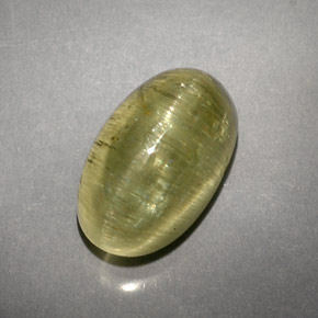 5.71 ct Green Cat's Eye Apatite Gemstone, Cat's Eye Apatite Gem in Oval Cabochon Shape for Sale.