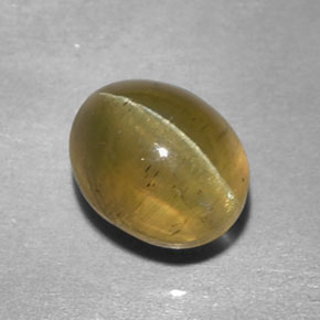 1.69 ct Green Cat's Eye Apatite Gemstone, Cat's Eye Apatite Gem in Oval Cabochon Shape for Sale.