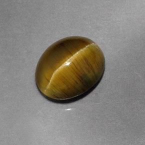 1.87 ct Green Cat's Eye Apatite Stone, Natural Cat's Eye Apatite in Oval Cabochon Shape for Sale