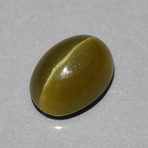 5.85 ct Green Cat's Eye Apatite Gemstone, Cat's Eye Apatite Gem in Oval Cabochon Shape for Sale.