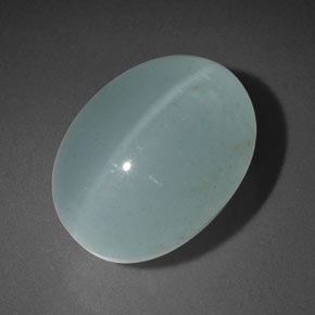 6.35 ct Green Cat's Eye Aquamarine Gemstone, Cat's Eye Aquamarine Gem in Oval Cabochon Shape for Sale.