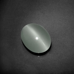 5.81 ct Green Cat's Eye Aquamarine Gemstone, Cat's Eye Aquamarine Gem in Oval Cabochon Shape for Sale.