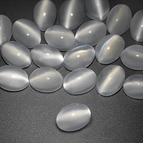 White Cat\'s Eye Moonstone 1ct Oval from India Gemstone