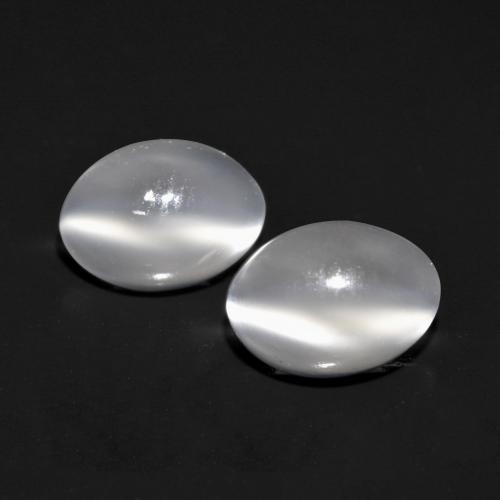 White Cat's Eye Moonstone Gem - 0.8ct Oval Cabochon (ID: 557671)