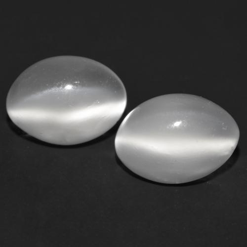White Cat's Eye Moonstone Gem - 0.9ct Oval Cabochon (ID: 558119)