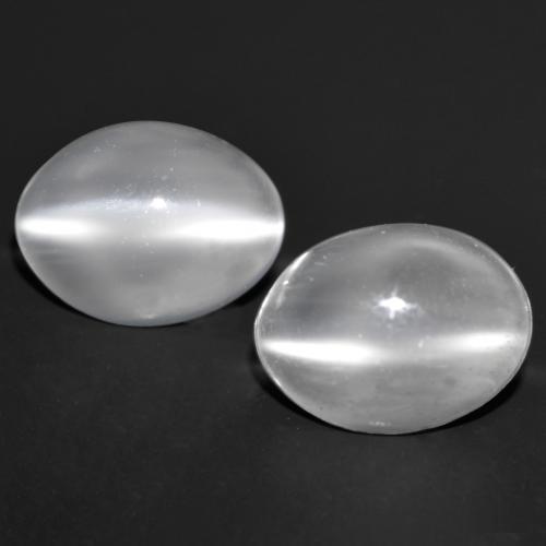 White Cat's Eye Moonstone Gem - 0.7ct Oval Cabochon (ID: 558316)