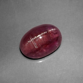2.61 ct Pink Cat's Eye Tourmaline Gemstone, Cat's Eye Tourmaline Gem in Oval Cabochon Shape for Sale.