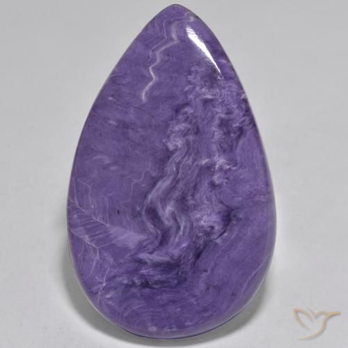 50,59 ct birnenschliff violetter Charoit aus Russland, Größe 40,1 x 25,8mm, Garantiert natürlicher Edelstein, Opaque Reinheit, 1 Stück Charoit in Mittelviolett Farbe, Mohs-Härte von 4,5 - 5, Photo A
