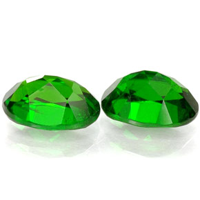 Chrome Diopside Gemstone in 7 x 5 mm (calibrated) Size for Sale, Chrome Diopside Stone in Green Color