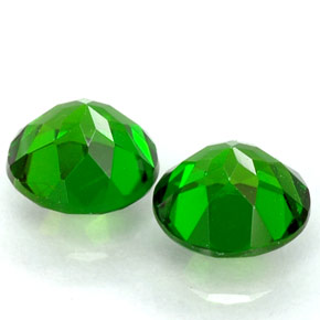 Chrome Diopside Gemstone in 5 mm (calibrated) Size for Sale, Chrome Diopside Stone in Green Color