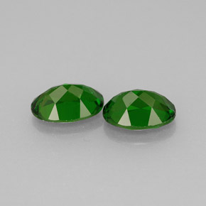 Chrome Diopside Gemstone in 7 x 5 mm (calibrated) Size for Sale, Chrome Diopside Stone in Green Color