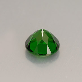 Chrome Diopside Gemstone in 7 mm (calibrated) Size for Sale, Chrome Diopside Stone in Green Color